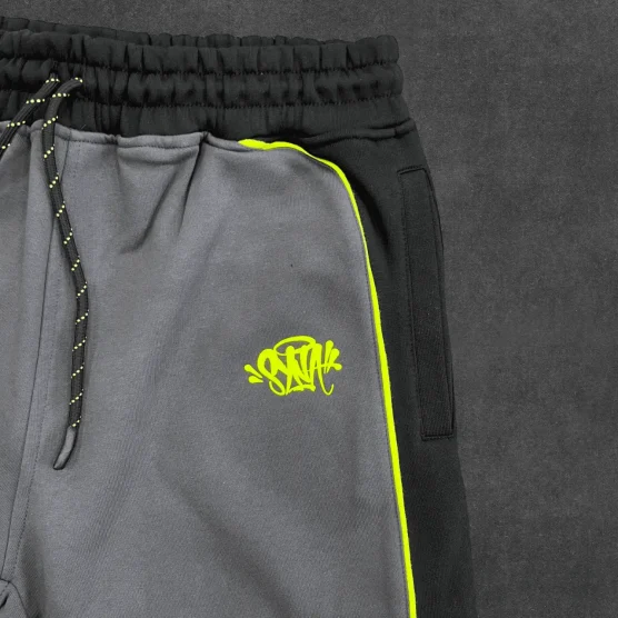 Syna World Short Black Grey - Image 4