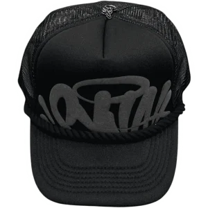 Syna World Trucker